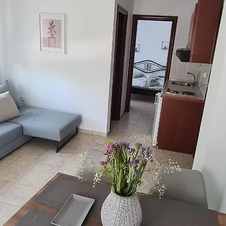 Lejlighedshotel Elena 3*